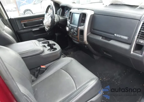 2017 Ram 1500 Laramie z USA, uszkodzony, nr VIN 1C6RR7NT8HS547372